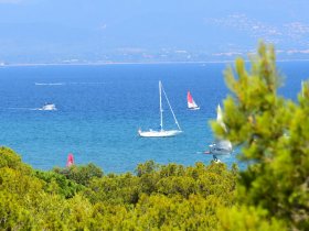 camping londe maures mediteranne.jpeg