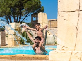 tikayan les cigales piscine 044